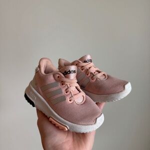 Kids adidas tennis shoes